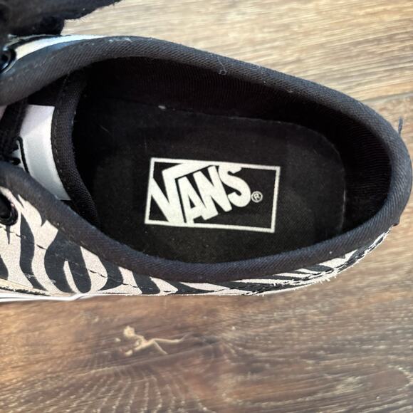 Vans Shoes Women 7 Zebra Metallic Black White Low Top Lace Up - Picture 9 of 10